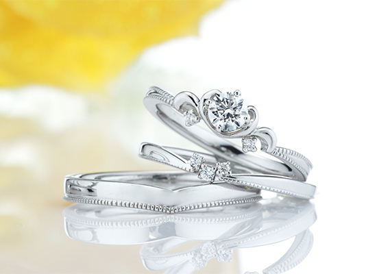 
ティアラ風デザインのエルドーセレクトブランドのDEAREST／ディアレスト『アンジュ』