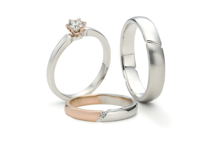 
手と手をつないだモチーフの指輪言葉があるエルドーセレクトブランドアフラックス／AFFLUX『ハニー／可愛いあなた』