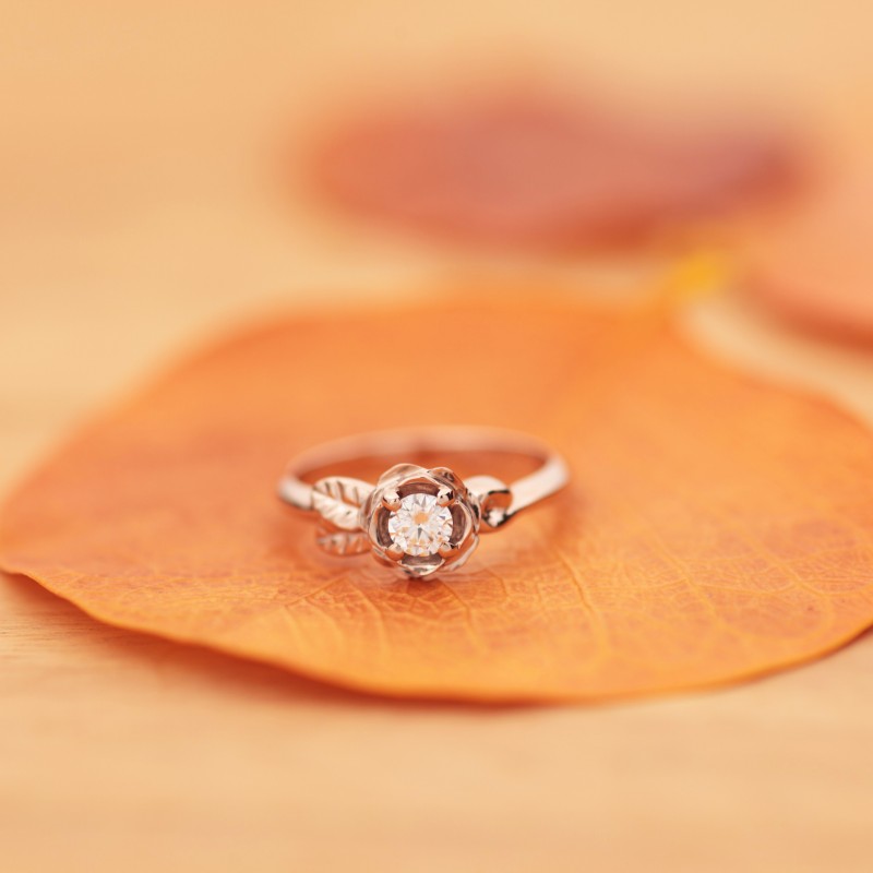 
『薔薇』のフルオーダーエルドーセレクトブランドのKATSUKI／カツキ