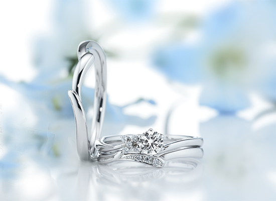 
お花と葉をモチーフにしたエルドーセレクトブランドディアレスト／DEEAREST『フルール』