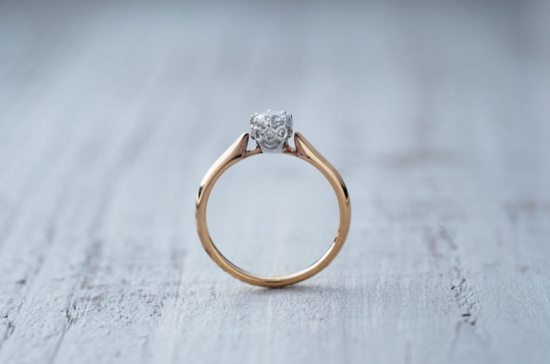 
ティアラストレートのシンプルエンゲージのエドーオリジナルブランド『メリア／melia』