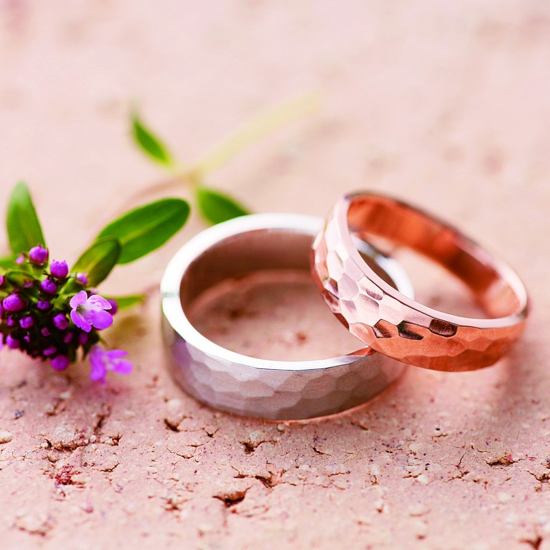 
面取りが水面のようにキラキラ輝くデザインのエルドーセレクトブランドカツキ／KATSUKI『ラルム／嬉涙』