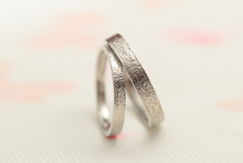 
個和紙のような質感のデザインのエルドーセレクトブランドカツキ／KATSUKI『ル・ポン／架け橋』