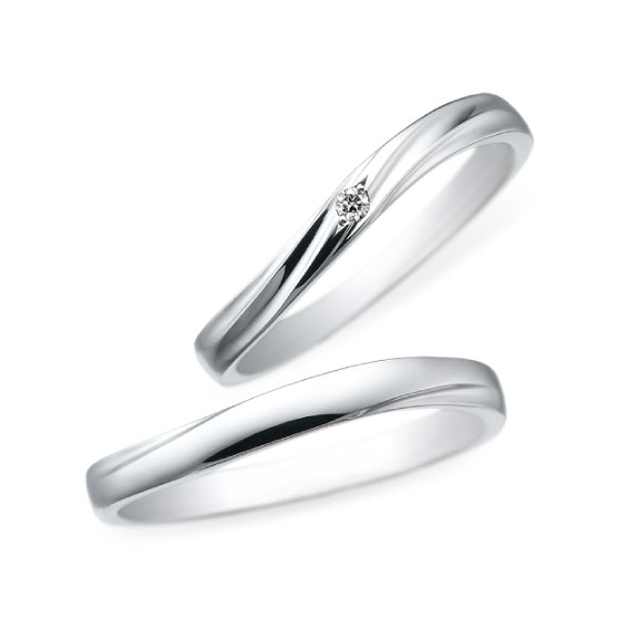 
細身のウェーブラインエルドーセレクトブランドのサムシング・ブルー『ファインディー』