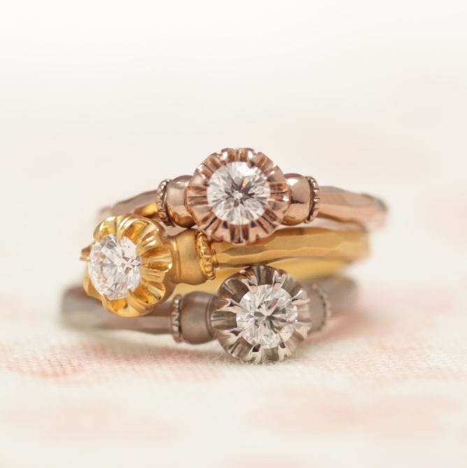 
薔薇の花のつぼみをイメージしたデザインのエルドーセレクトブランドカツキ／KATSUKI『グレイス／優美・気品』