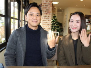 福山市駅家町の迫田様ご夫妻(結婚指輪をご購入)
