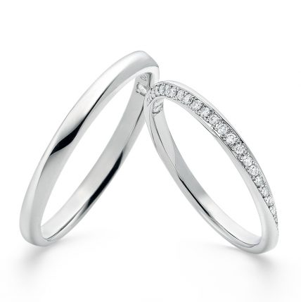 
ダイヤが流れるように入って、シルエットがとてもきれいな結婚指輪　Twins Cupit/ツインズキューピッド
