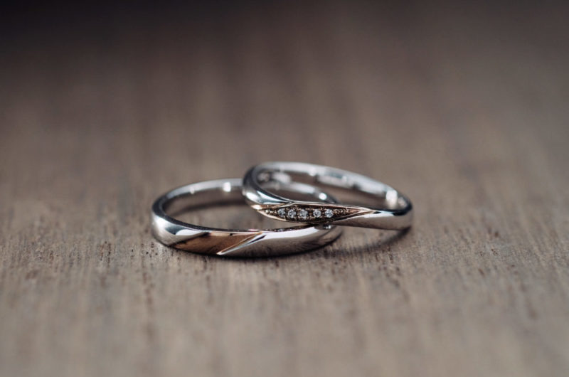 
柔らかいVラインコンビのエルドーオリジナルブランド『エルドラド／EL dorado』