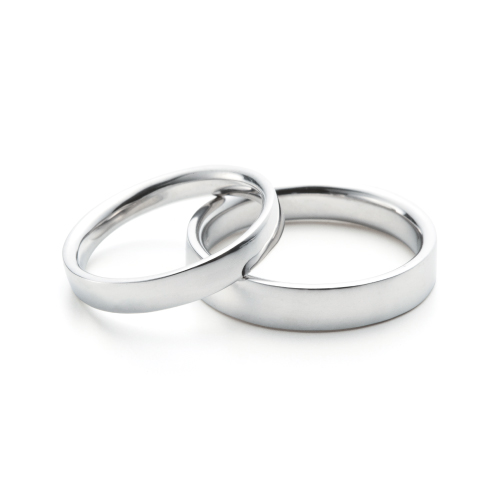 
月をモチーフの指輪言葉のあるエルドーセレクトブランドアフラックス／AFFLUX『ムーン／おかえり』