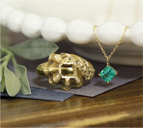 他店さん購入のエメラルドのゴージャスな指輪が