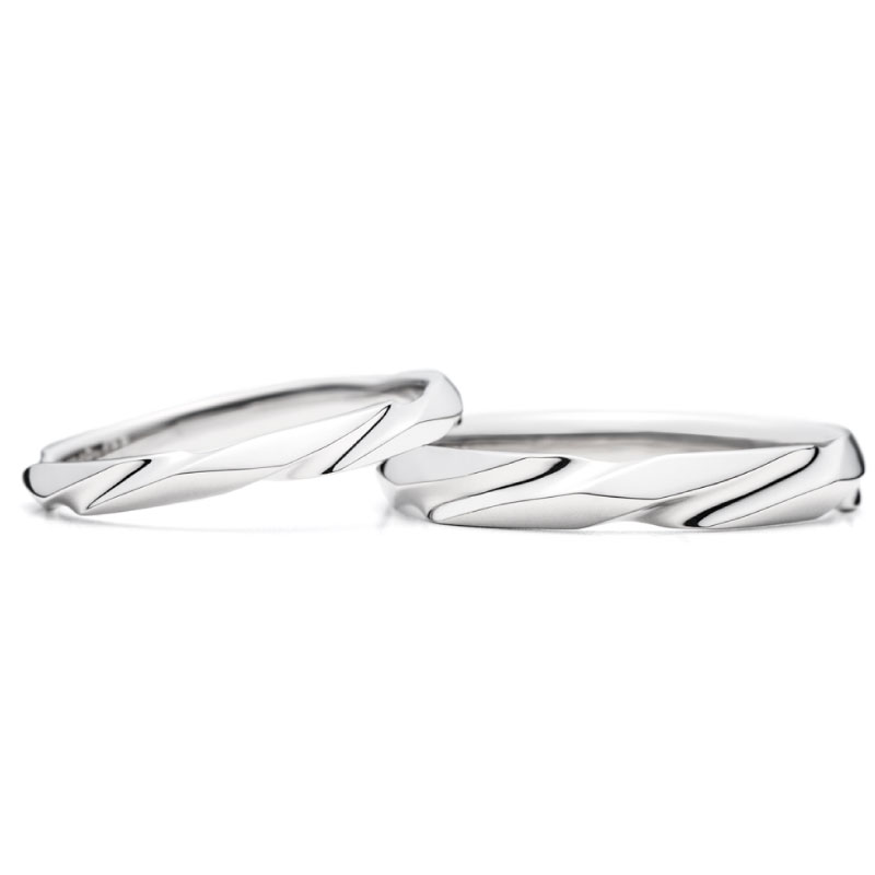 
太陽モチーフの指輪言葉のあるエルドーセレクトブランドアフラックス／AFFLUX『サンシャイン／あなたを照らす』