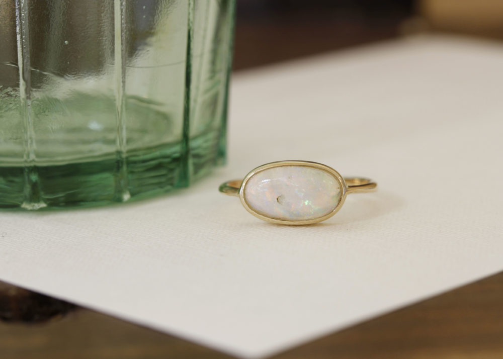 昔ながらのオパールの指輪を今でも使える指輪へ
