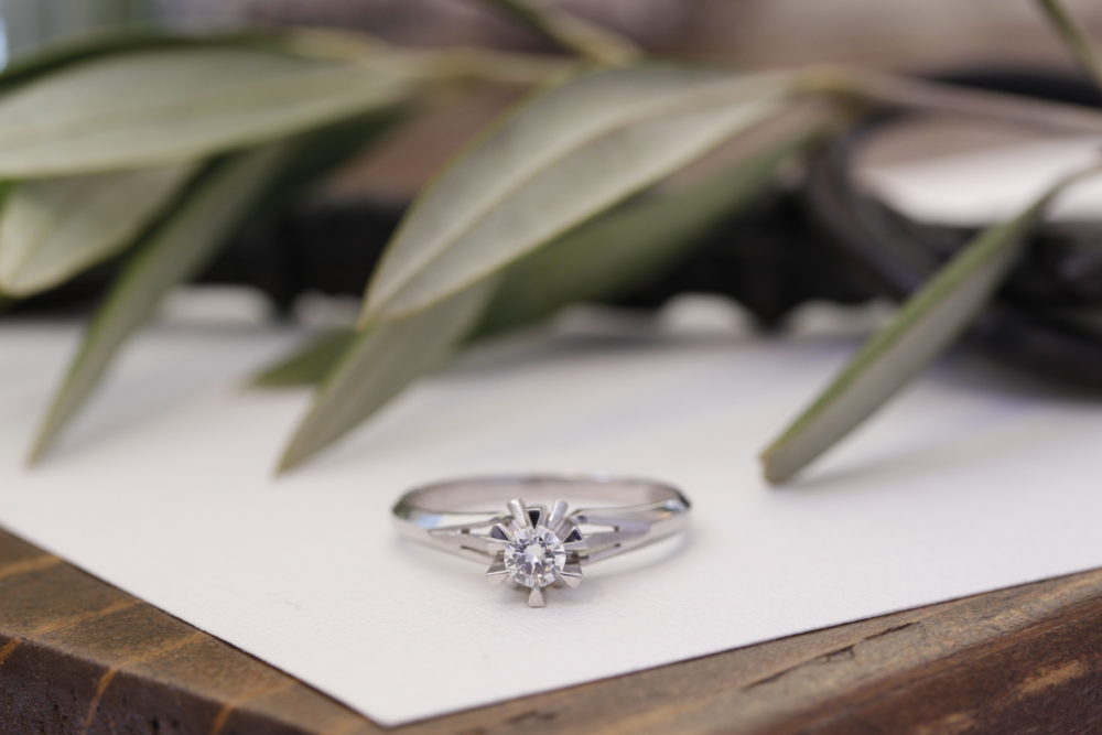 昔購入した指輪のダイヤを使って今風へと