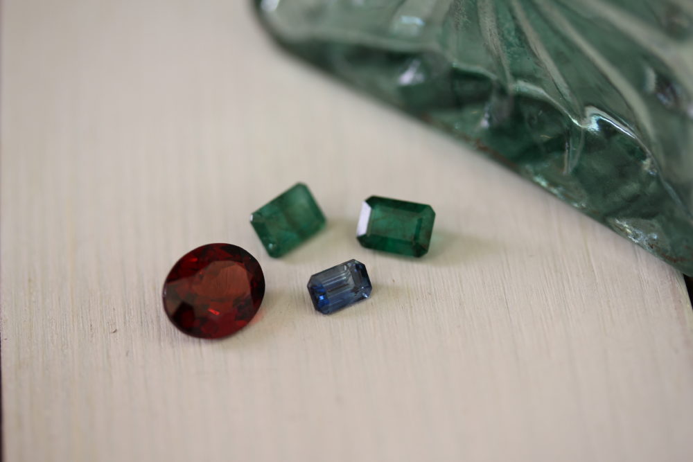 誕生石を身に付けれるアクセサリーへ加工