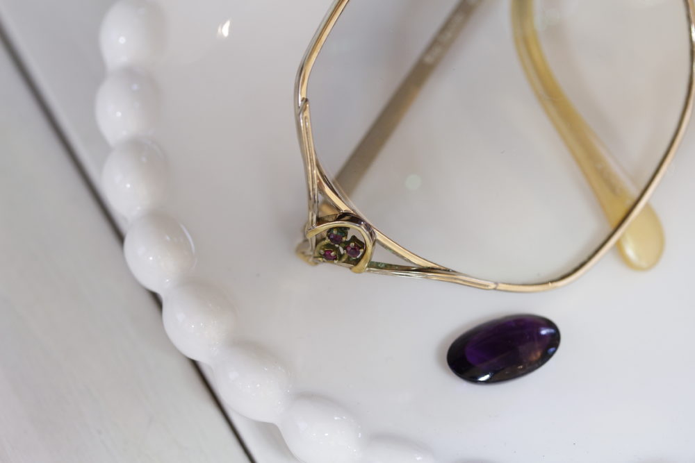 眼鏡についてたルビーを使ってプチネックレスへ