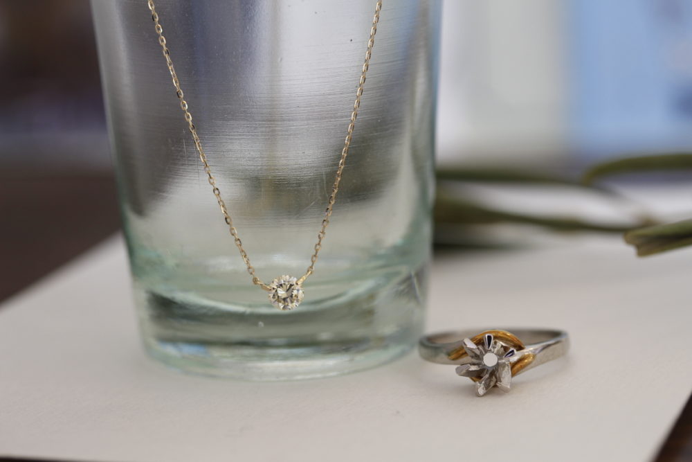 リングからプチネックレスへ