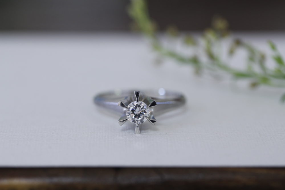 婚約指輪のダイヤを使って普段使いできるデザインへと