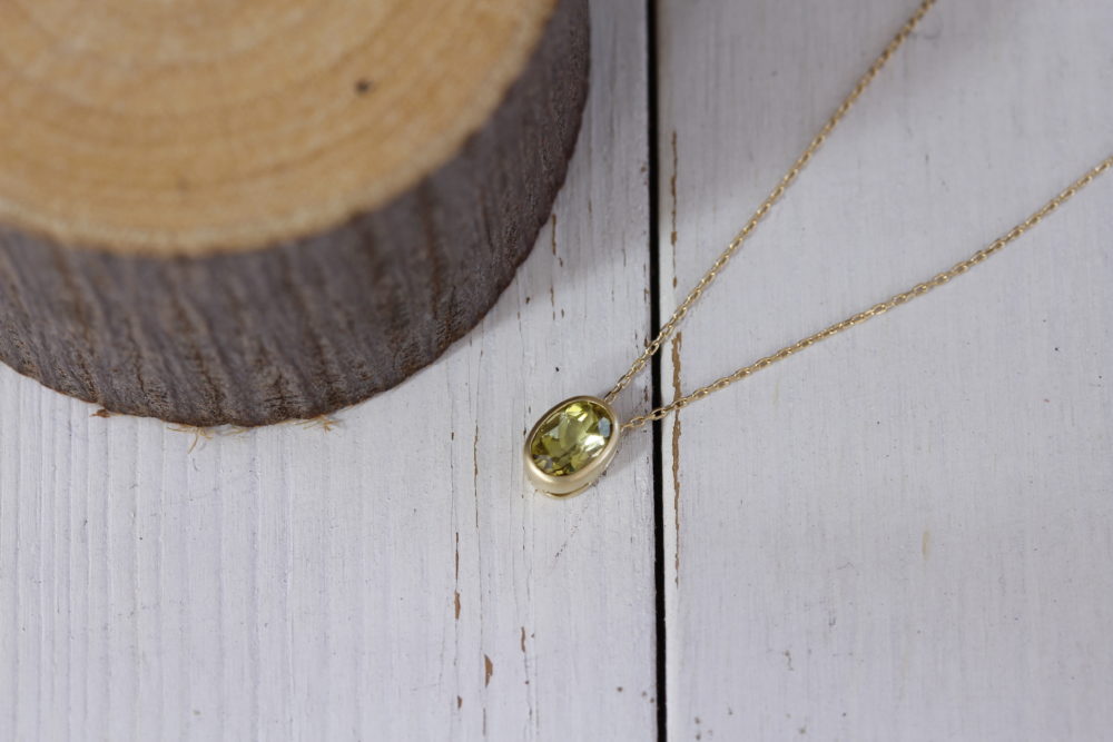 誕生石を身に付けれるアクセサリーへ加工