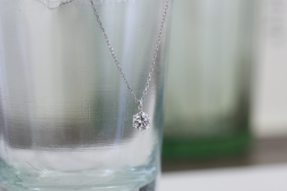 昔購入してもらった婚約指輪をネックレスへと