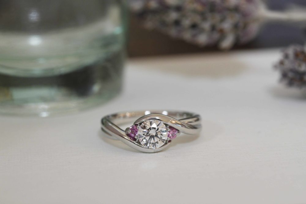 昔購入した指輪のダイヤを使って今風へと