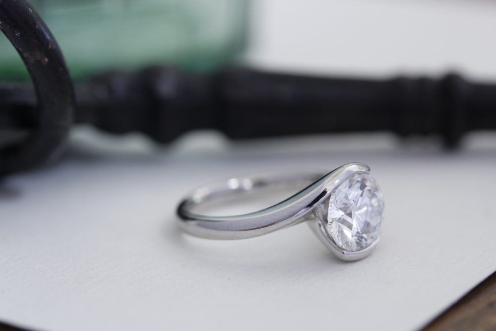 昔購入した指輪のよりしっかりとしたデザインへと