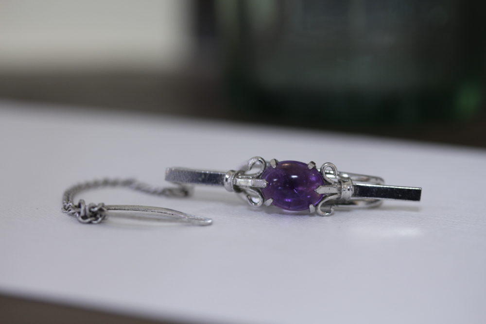 おじいちゃんに貰ったアメジストをメンズのペンダントに