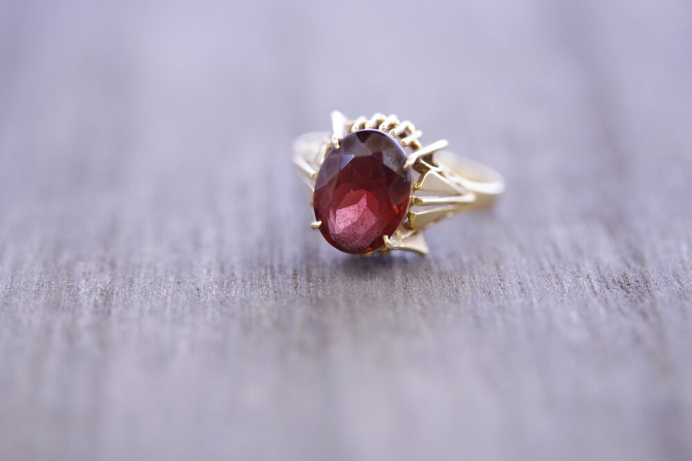ガーネットの指輪をペンダントトップへ