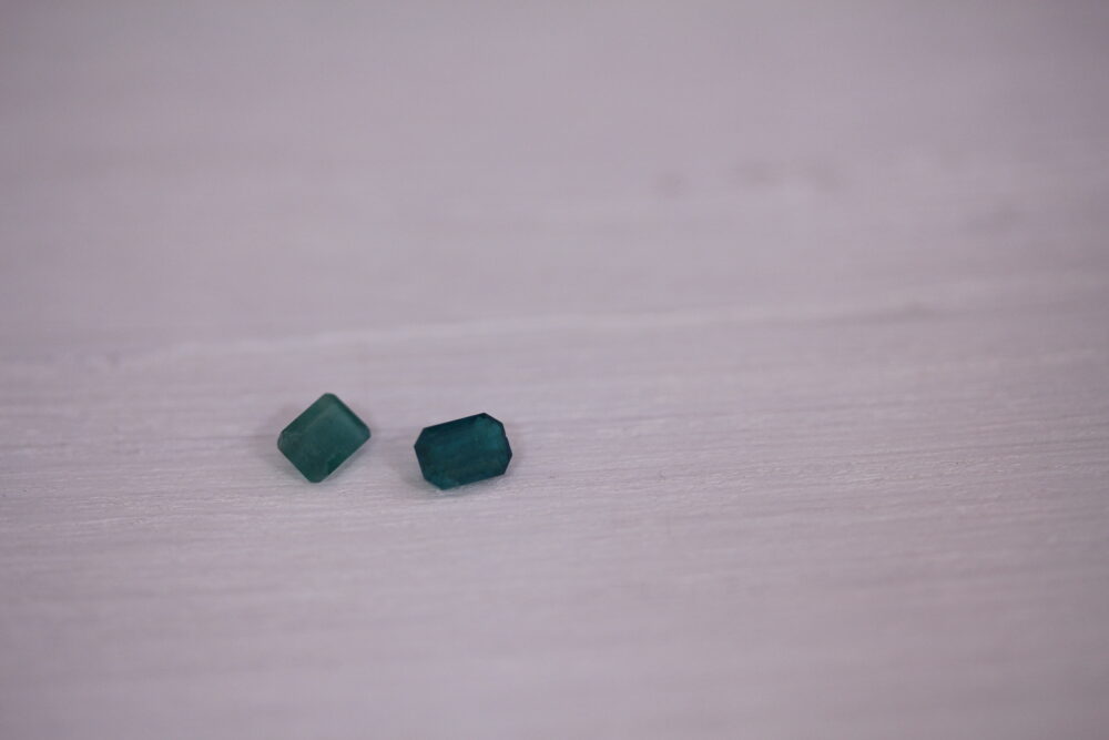 誕生石をピアスに