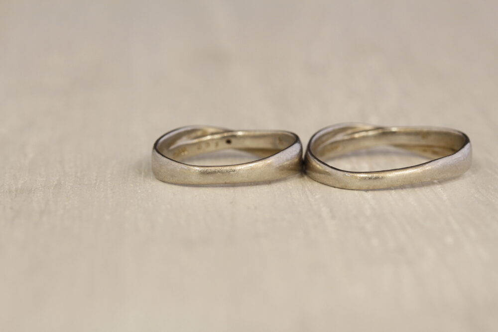 古くなり変形した結婚指輪を美しく