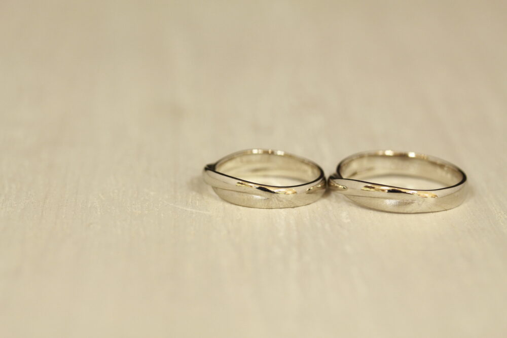 古くなり変形した結婚指輪を美しく