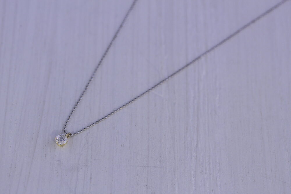 ペンダントトップのデザイン変更