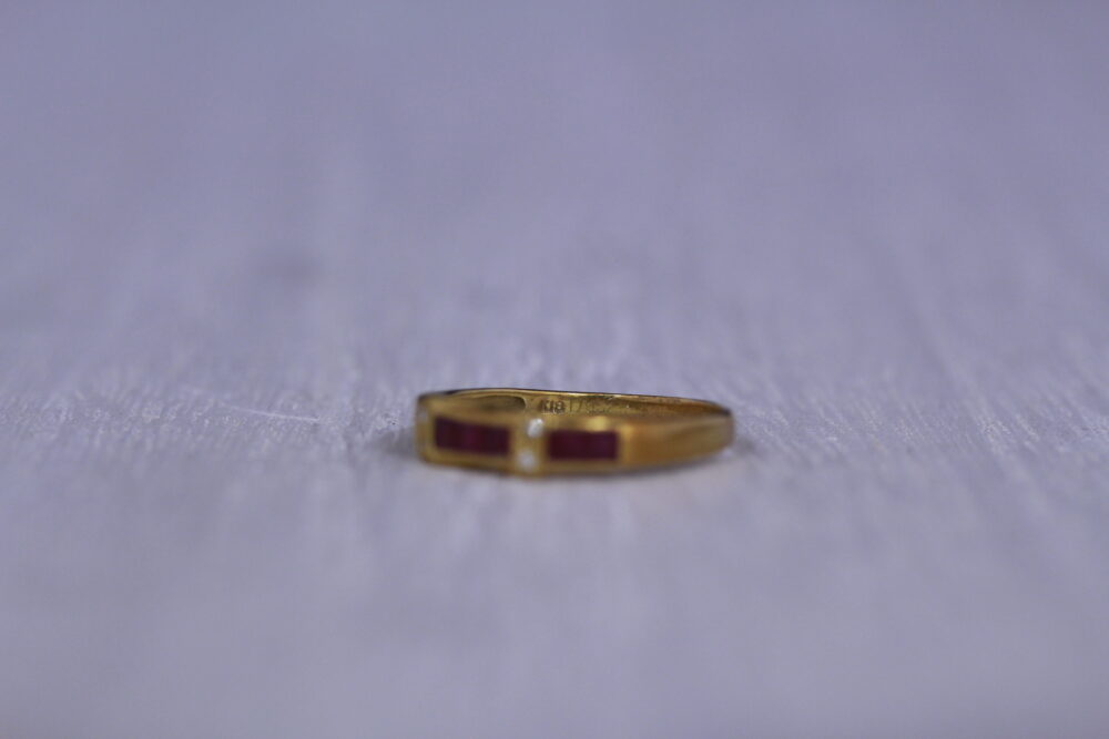 ルビーの指輪を2本のネックレスへ