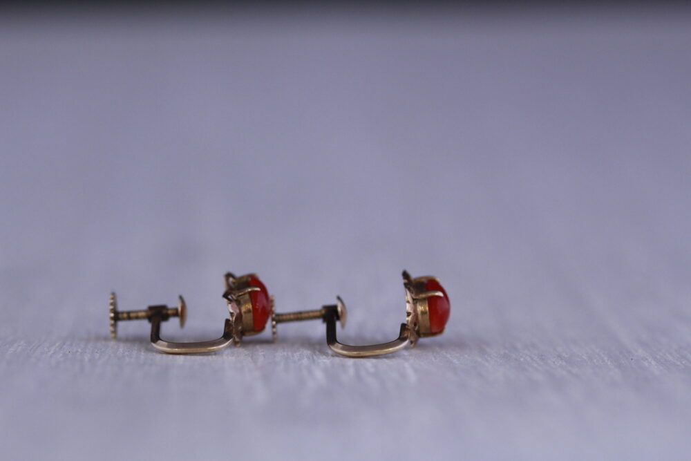 珊瑚のイヤリングをピアスへ