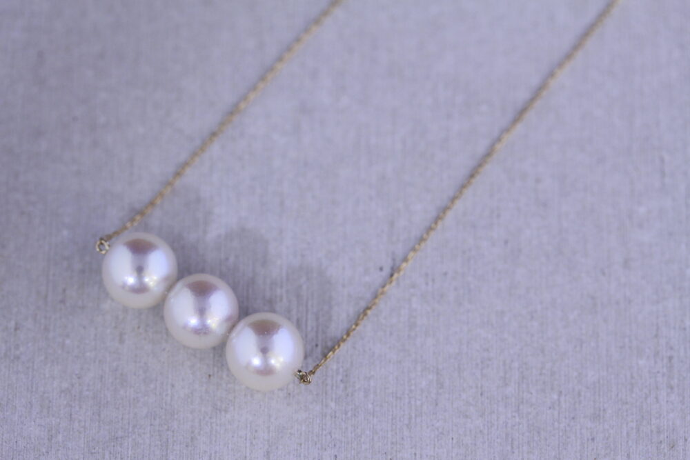 持っていたパール３粒でネックレスを作成