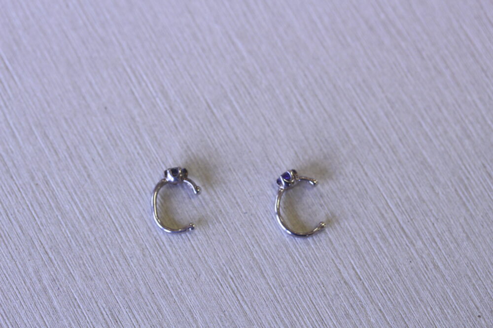 イヤーカフ→ピアスへ