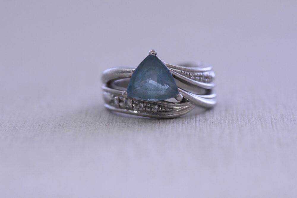 お母様の指輪をネックレスへ