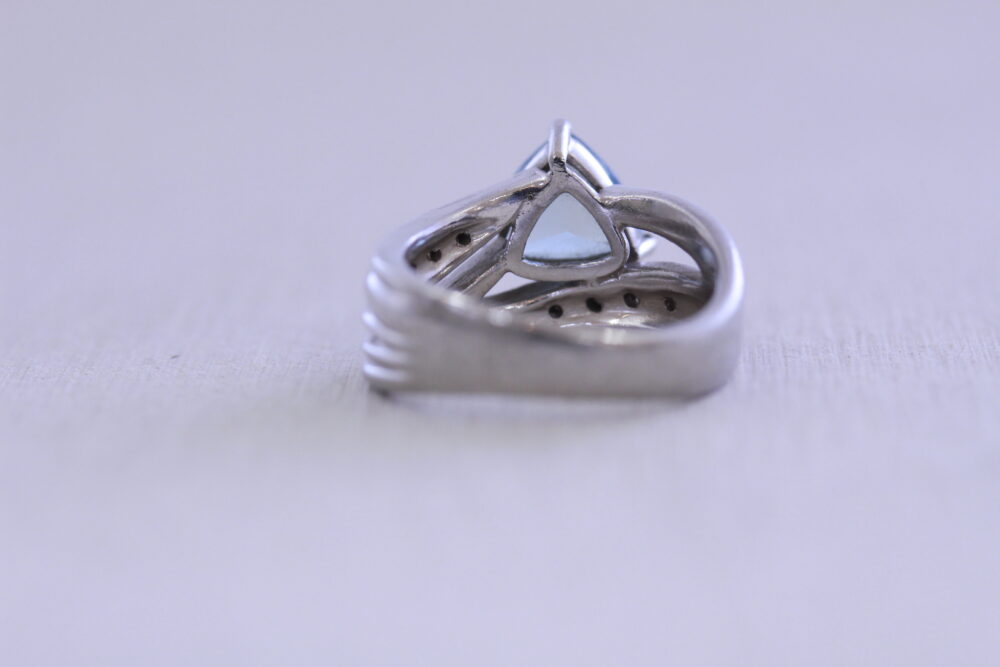 お母様の指輪をネックレスへ