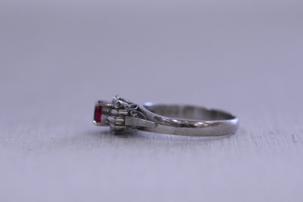 ルビーの指輪をブレスレット＆リングの2つに
