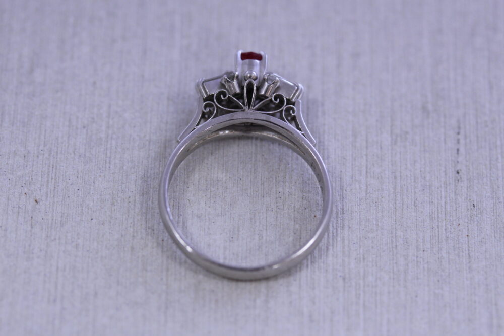 ルビーの指輪をブレスレット＆リングの2つに