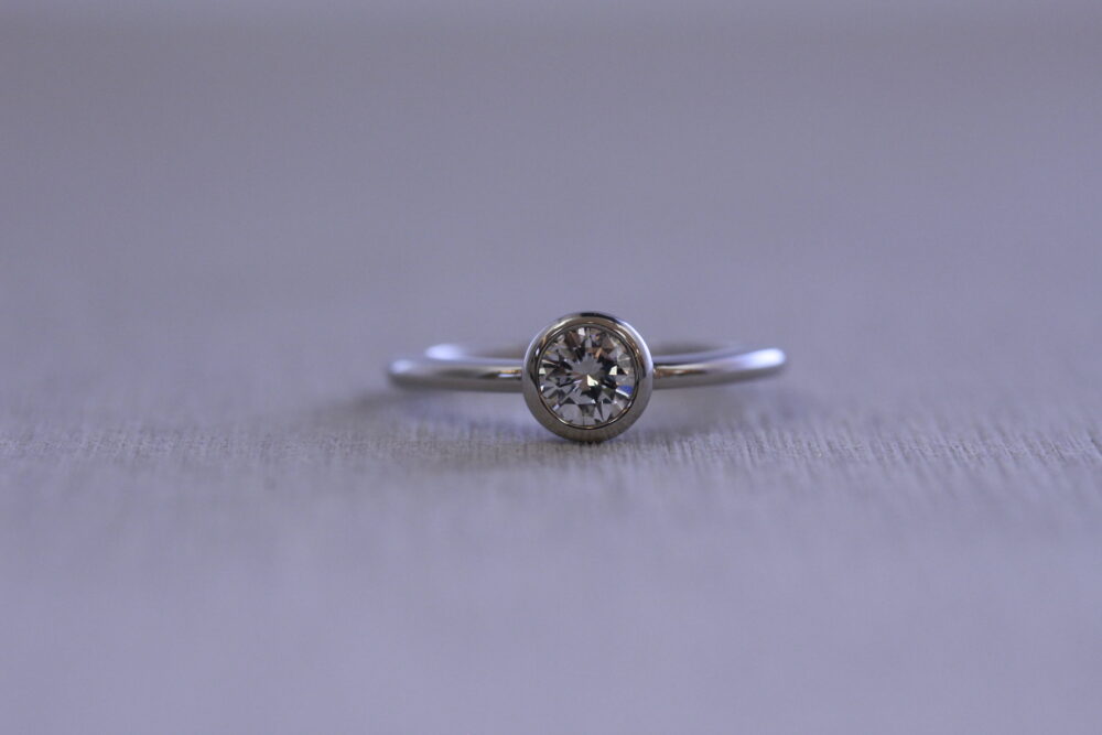 婚約指輪をカジュアルデザインへ