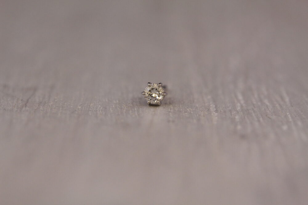 無くして片方になったピアスをアンクレットへ