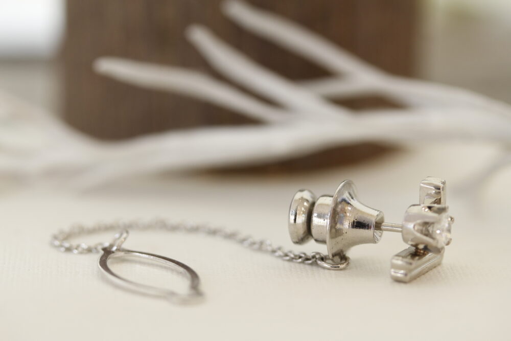 タイピンのダイヤをネックレスへ