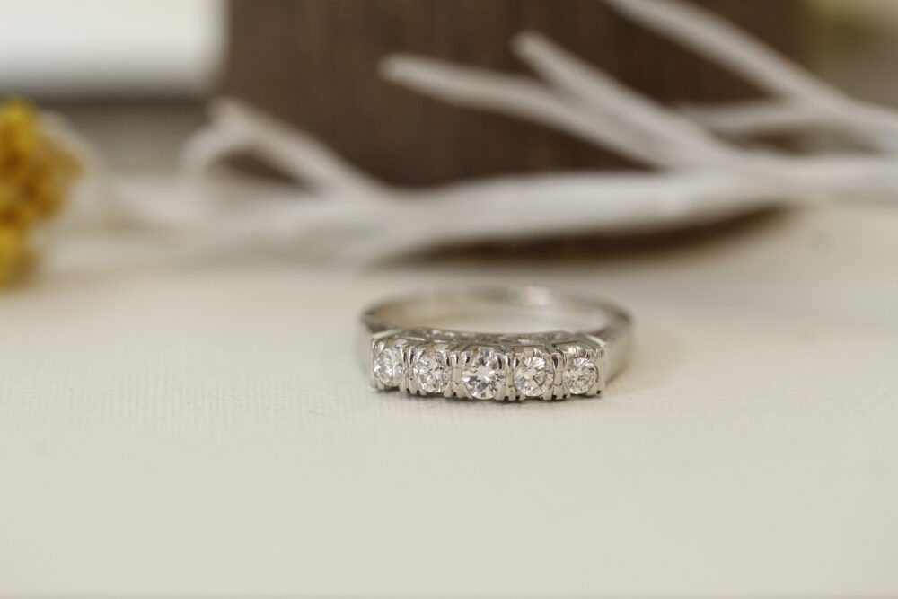 ダイヤの指輪のデザイン変更