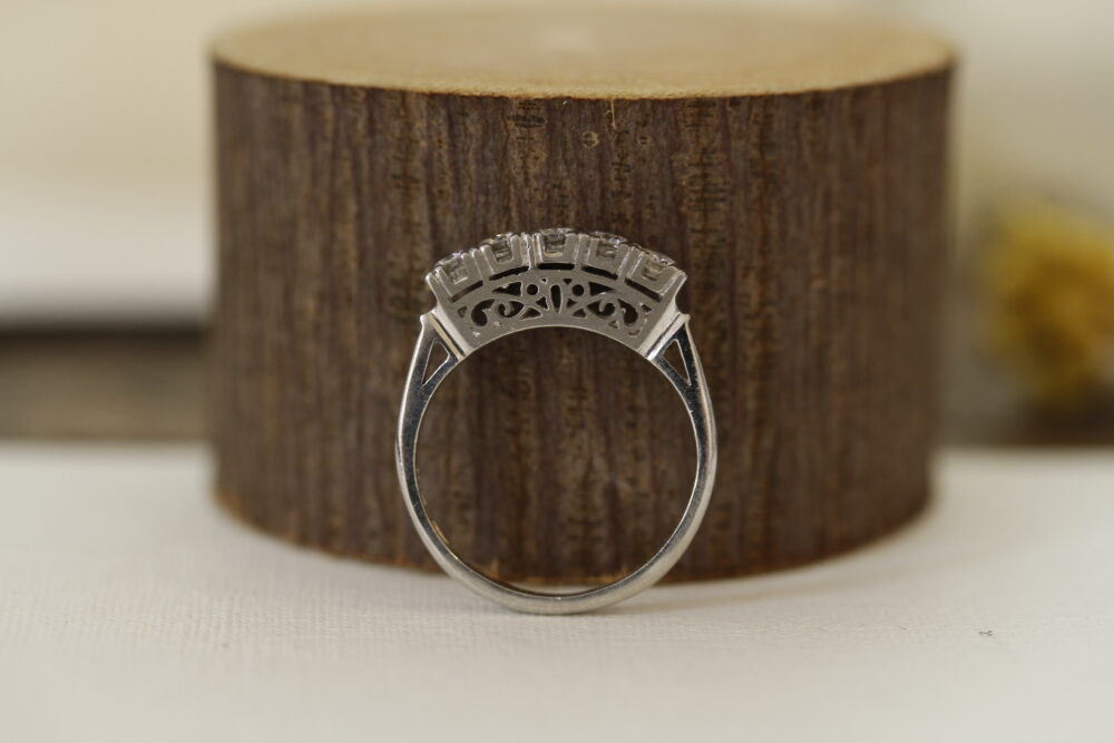 ダイヤの指輪のデザイン変更