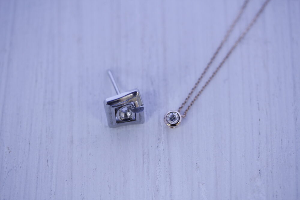 タイピンのダイヤをネックレスに