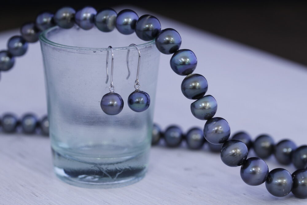 黒真珠をピアスへ