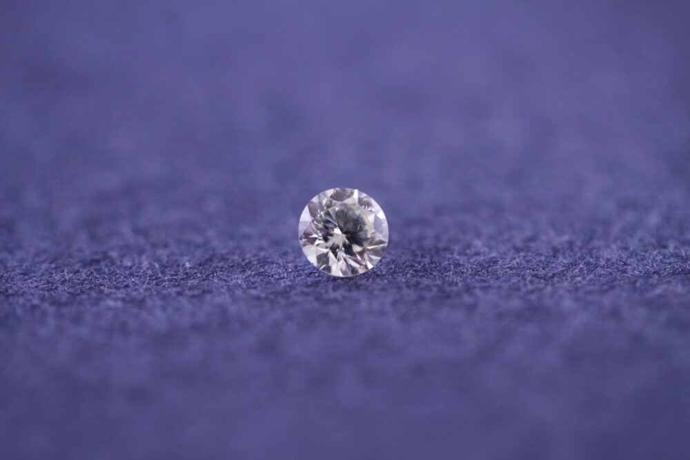 ダイヤのルースをネックレスへ