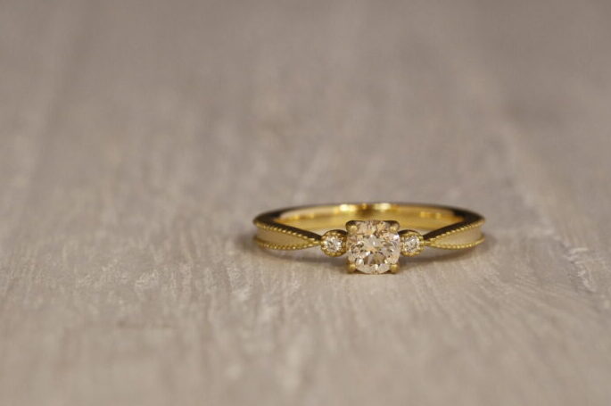 ペンダントトップを指輪へ<br />
