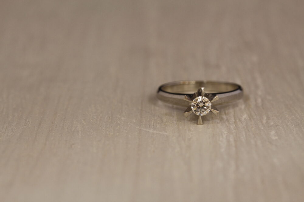 お母様の指輪を娘さんの指輪へ