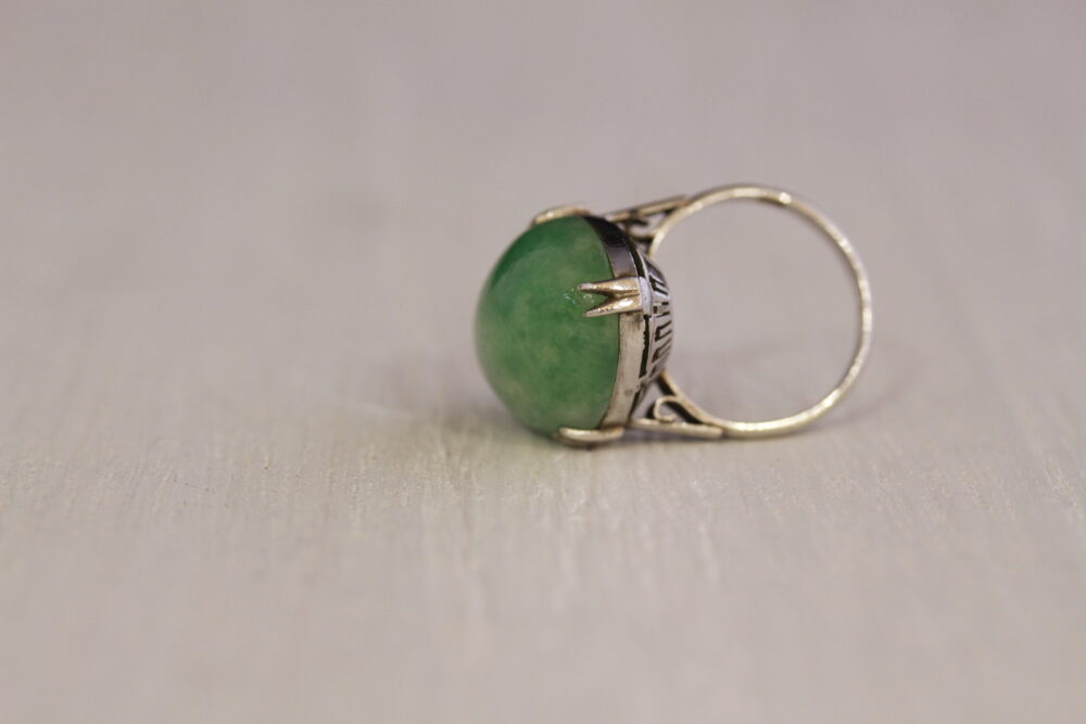 翡翠の指輪をネックレスへ